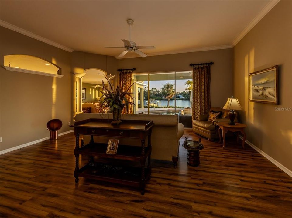 For Sale: $1,625,000 (4 beds, 2 baths, 3602 Square Feet)