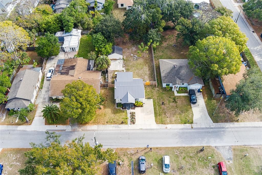 Active With Contract: $206,000 (2 beds, 1 baths, 848 Square Feet)