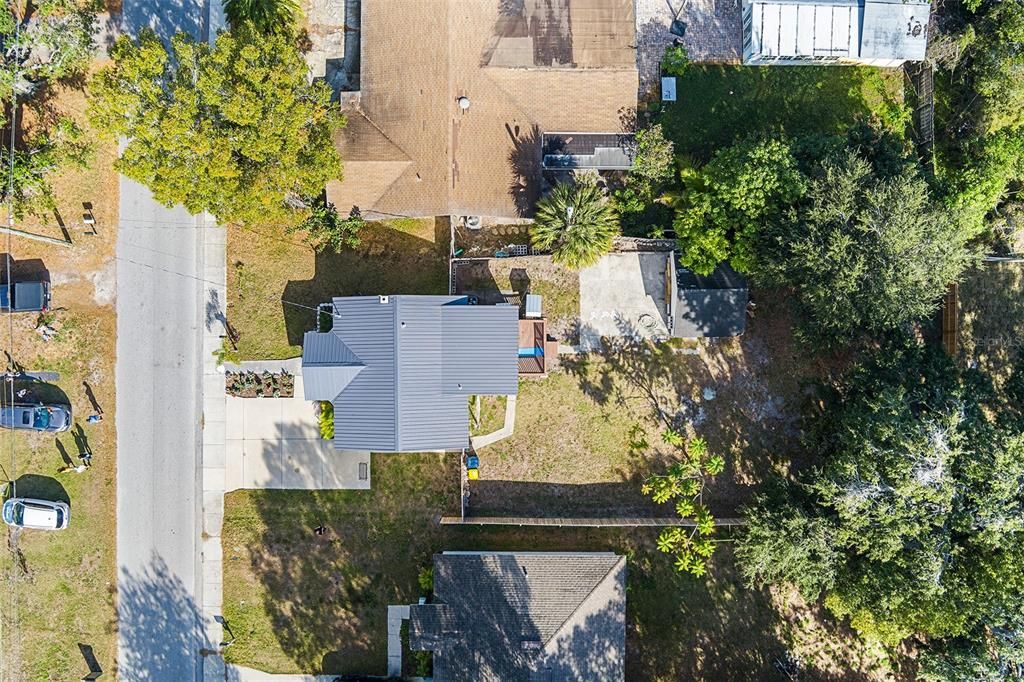 Active With Contract: $206,000 (2 beds, 1 baths, 848 Square Feet)