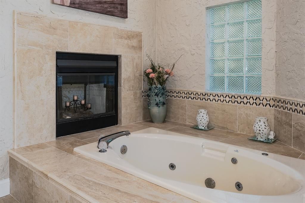 For Sale: $1,199,900 (5 beds, 3 baths, 4246 Square Feet)