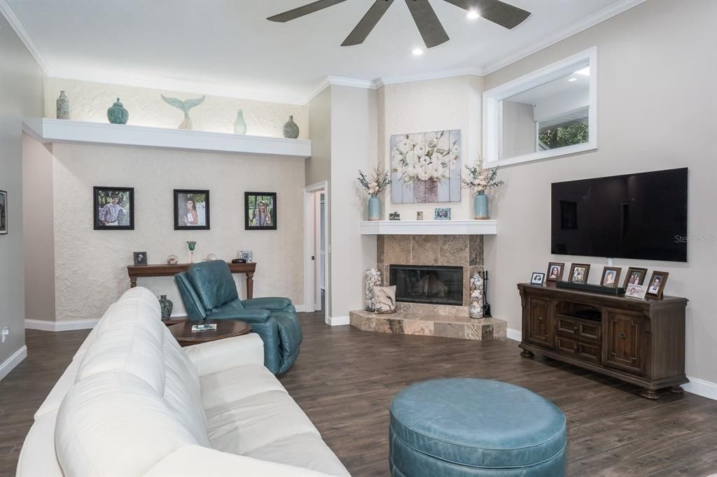 For Sale: $1,199,900 (5 beds, 3 baths, 4246 Square Feet)