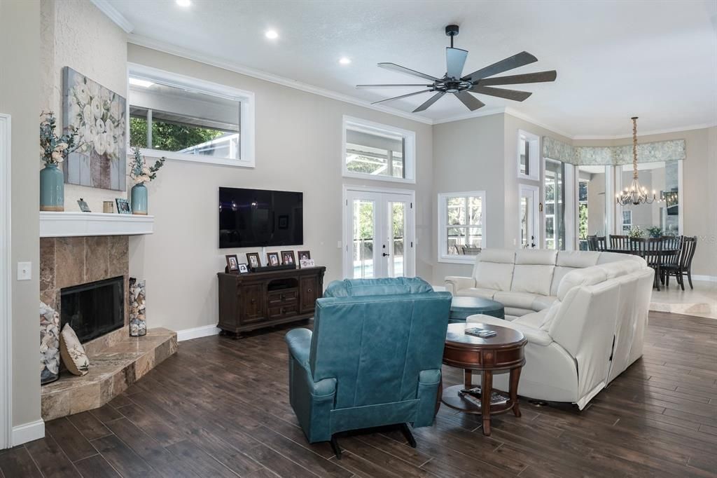 For Sale: $1,199,900 (5 beds, 3 baths, 4246 Square Feet)