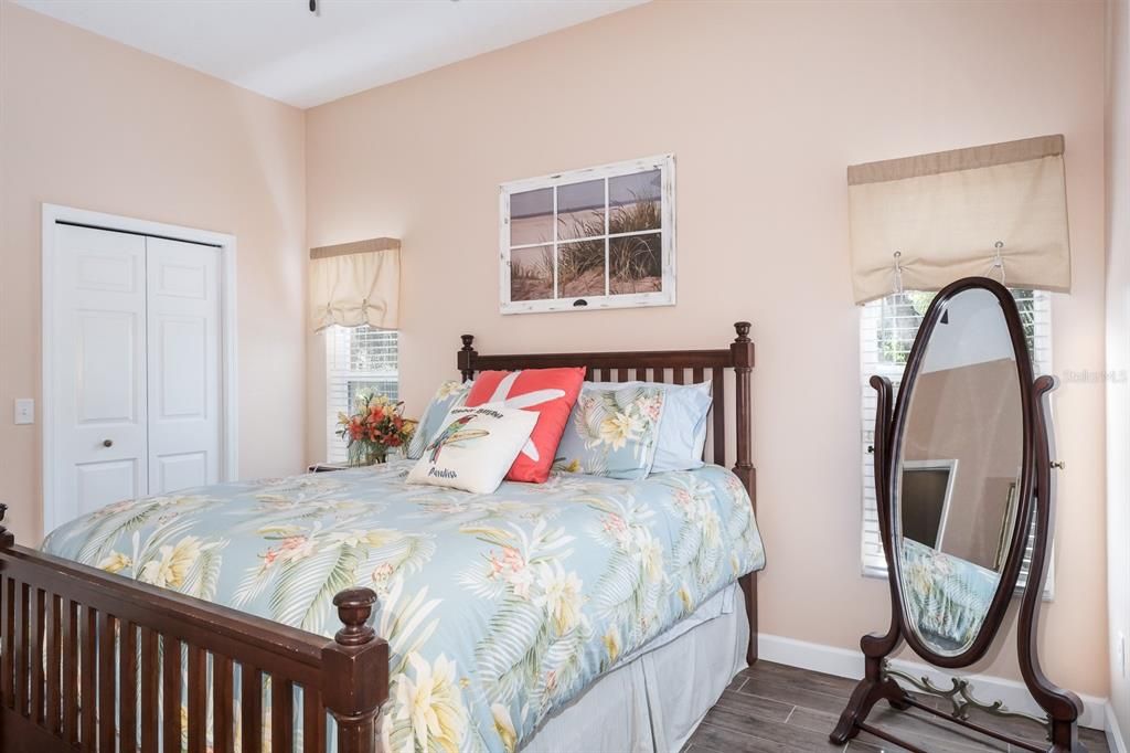 For Sale: $1,199,900 (5 beds, 3 baths, 4246 Square Feet)