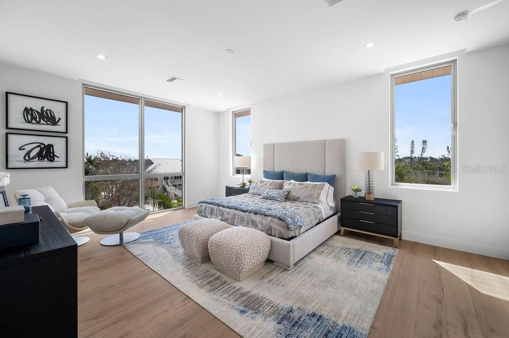 For Sale: $13,995,000 (4 beds, 4 baths, 6616 Square Feet)