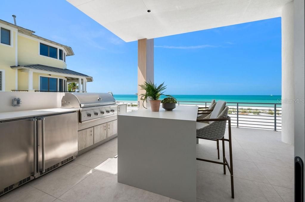 For Sale: $13,995,000 (4 beds, 4 baths, 6616 Square Feet)