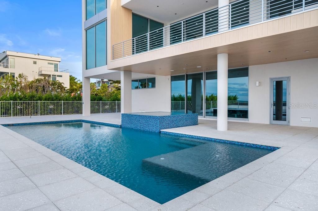 For Sale: $13,995,000 (4 beds, 4 baths, 6616 Square Feet)