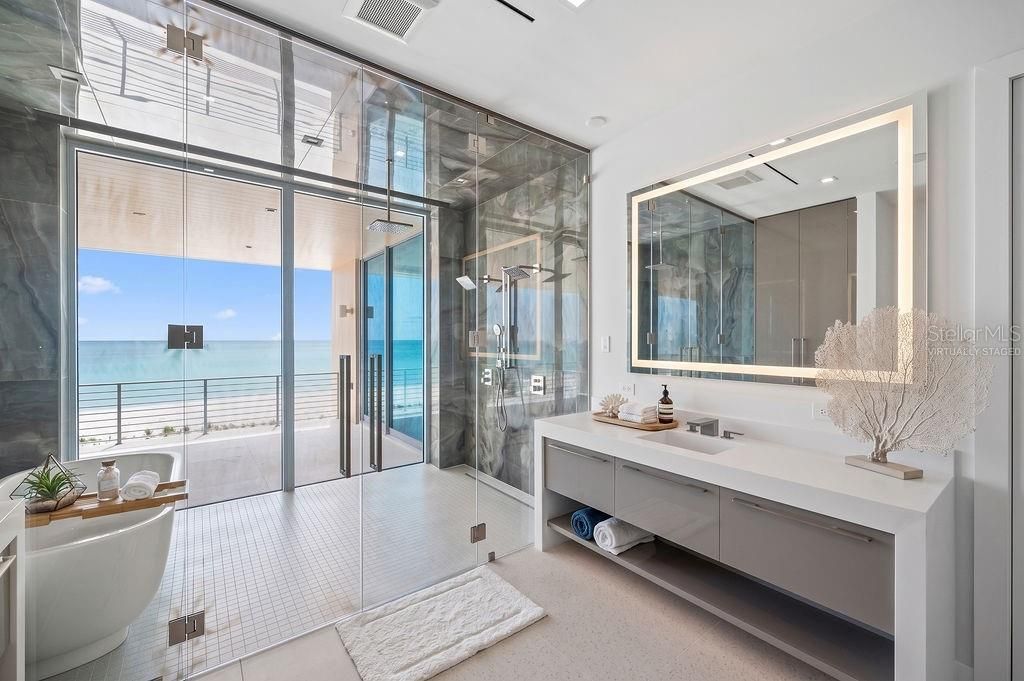 For Sale: $13,995,000 (4 beds, 4 baths, 6616 Square Feet)