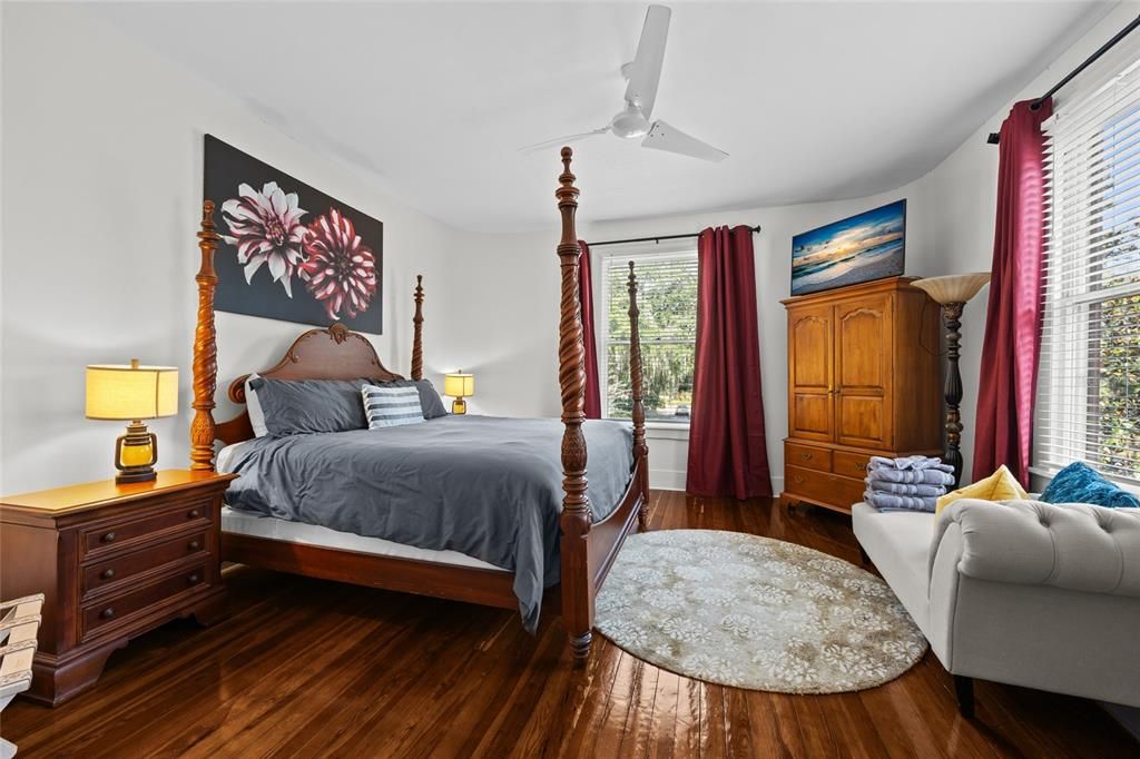 For Sale: $2,100,000 (12 beds, 12 baths, 8500 Square Feet)