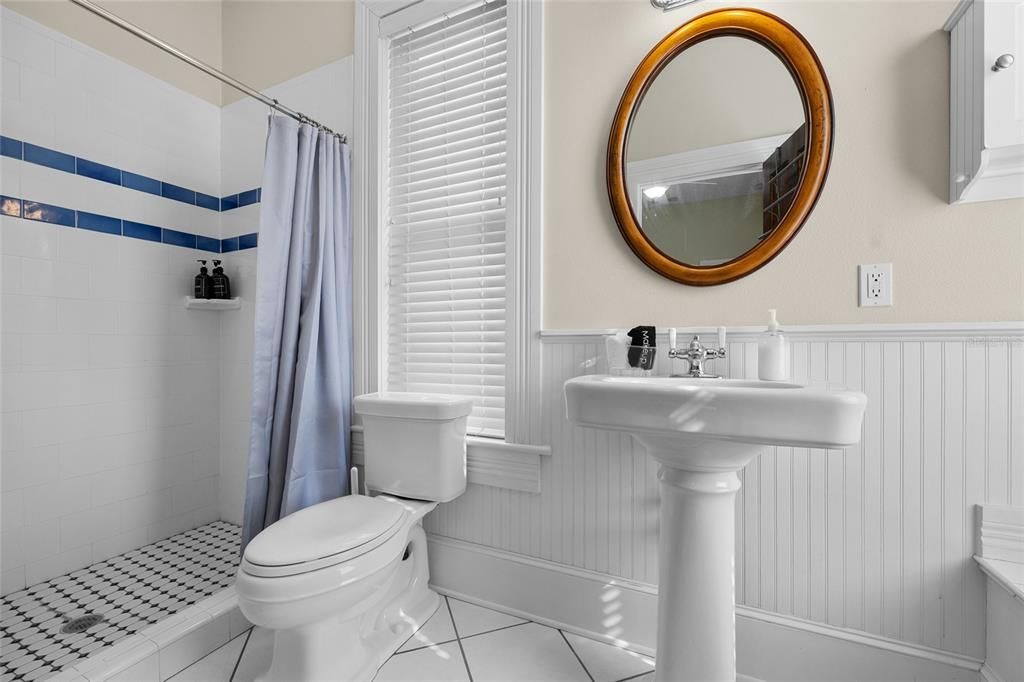 For Sale: $2,100,000 (12 beds, 12 baths, 8500 Square Feet)