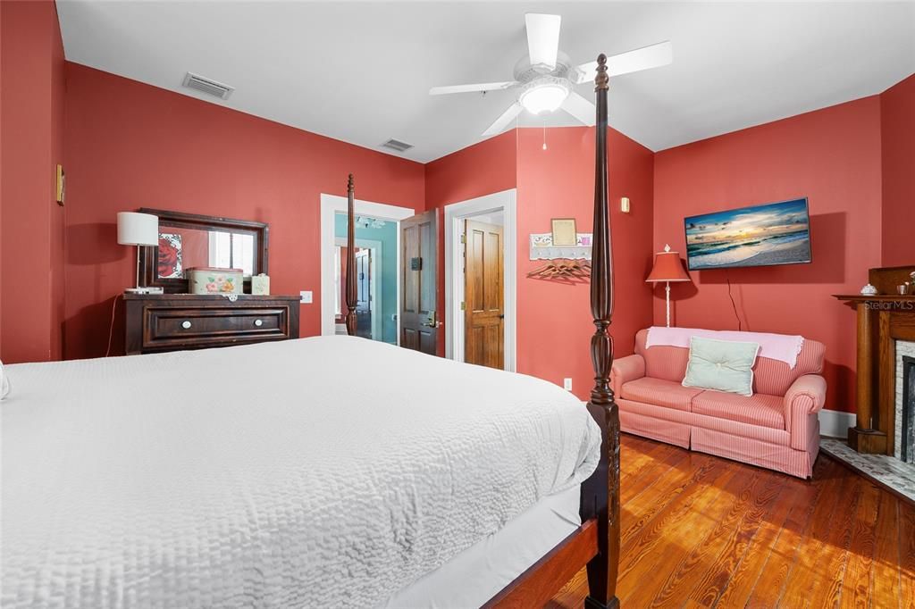 For Sale: $2,100,000 (12 beds, 12 baths, 8500 Square Feet)