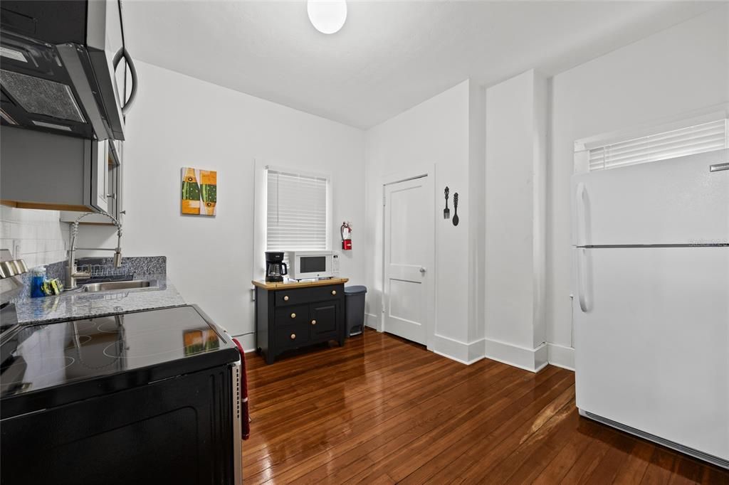 For Sale: $2,100,000 (12 beds, 12 baths, 8500 Square Feet)