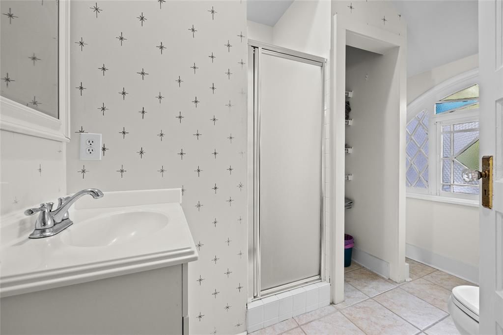 For Sale: $2,100,000 (12 beds, 12 baths, 8500 Square Feet)