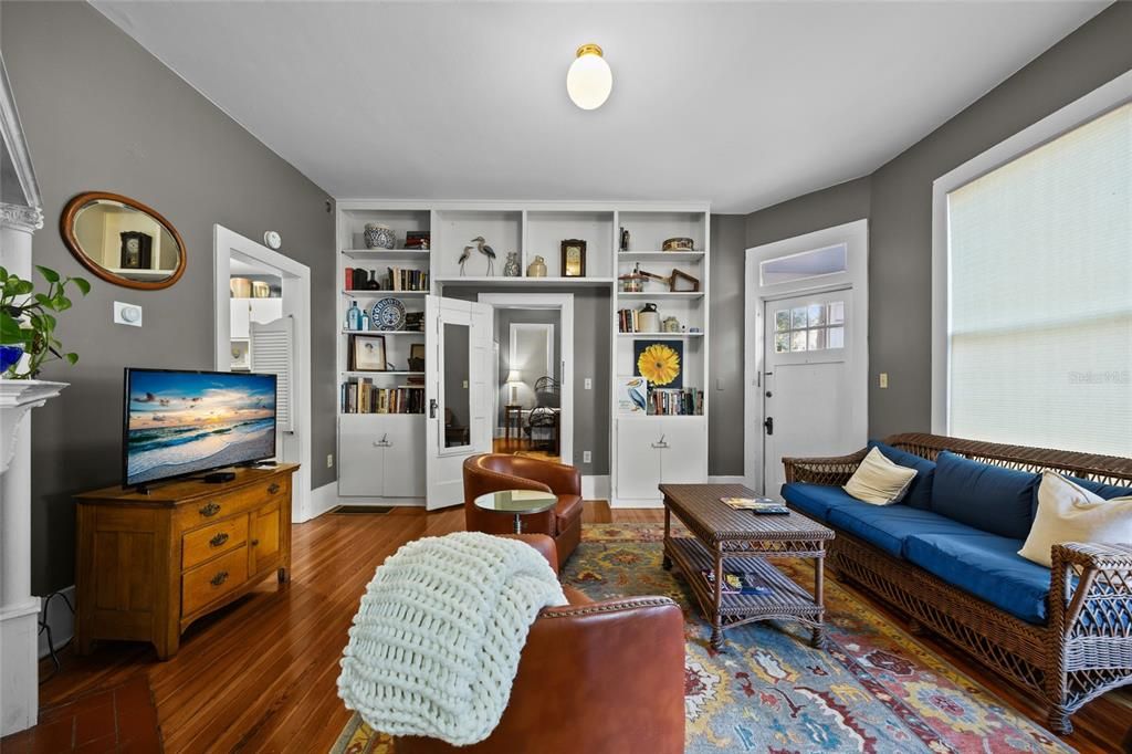 For Sale: $2,100,000 (12 beds, 12 baths, 8500 Square Feet)