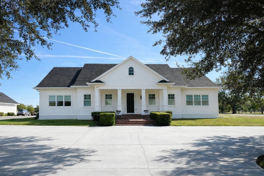 For Sale: $3,750,000 (5 beds, 4 baths, 7662 Square Feet)