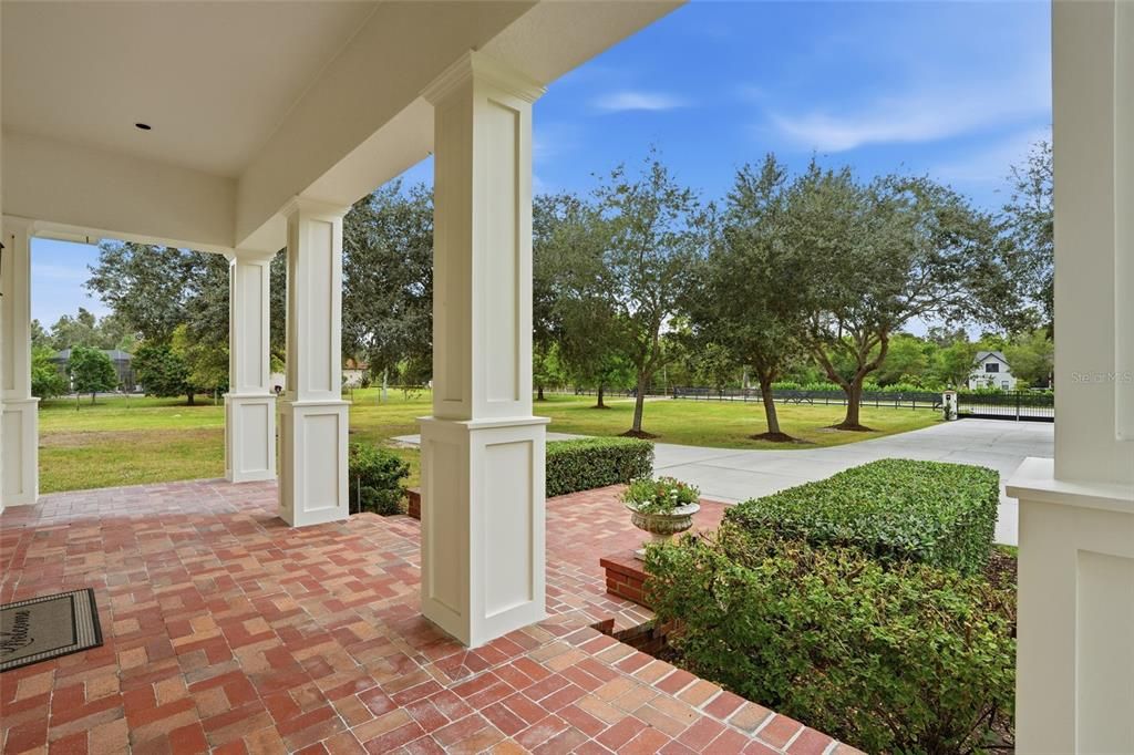 For Sale: $3,750,000 (5 beds, 4 baths, 7662 Square Feet)