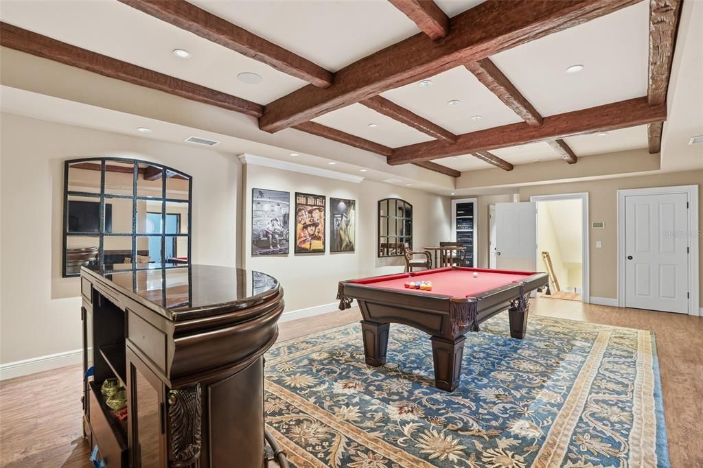 For Sale: $3,750,000 (5 beds, 4 baths, 7662 Square Feet)