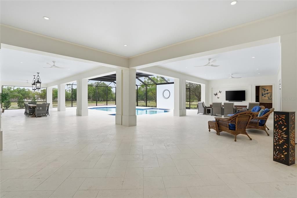 For Sale: $3,750,000 (5 beds, 4 baths, 7662 Square Feet)