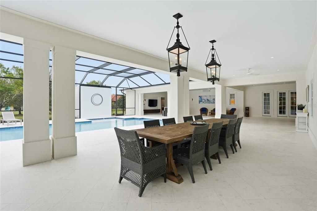 For Sale: $3,750,000 (5 beds, 4 baths, 7662 Square Feet)