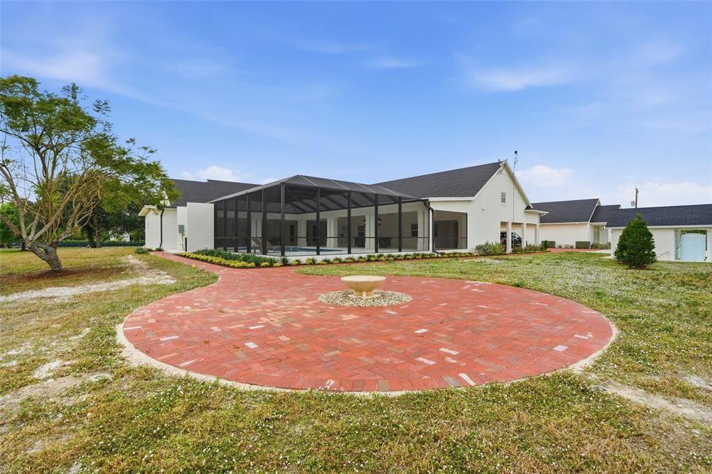 For Sale: $3,750,000 (5 beds, 4 baths, 7662 Square Feet)