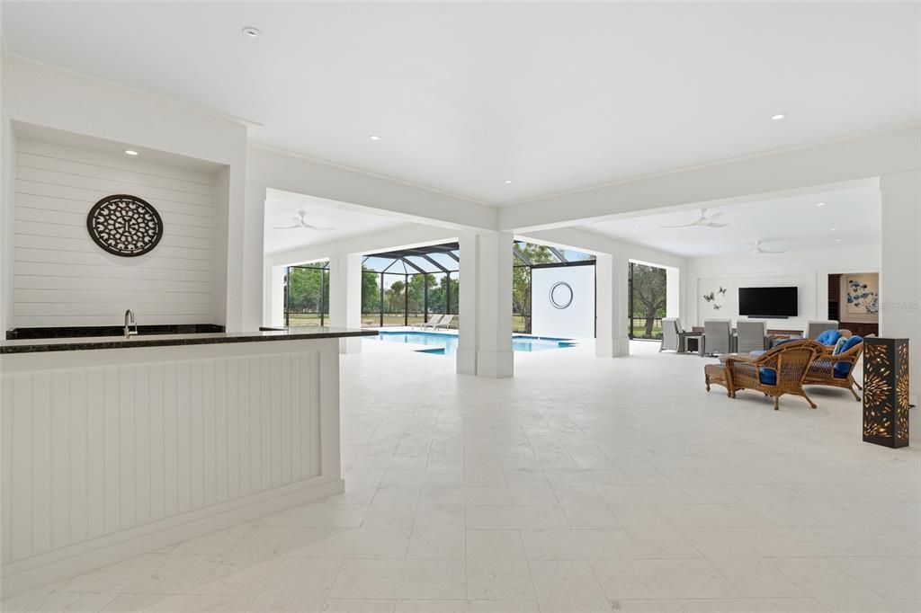 For Sale: $3,750,000 (5 beds, 4 baths, 7662 Square Feet)