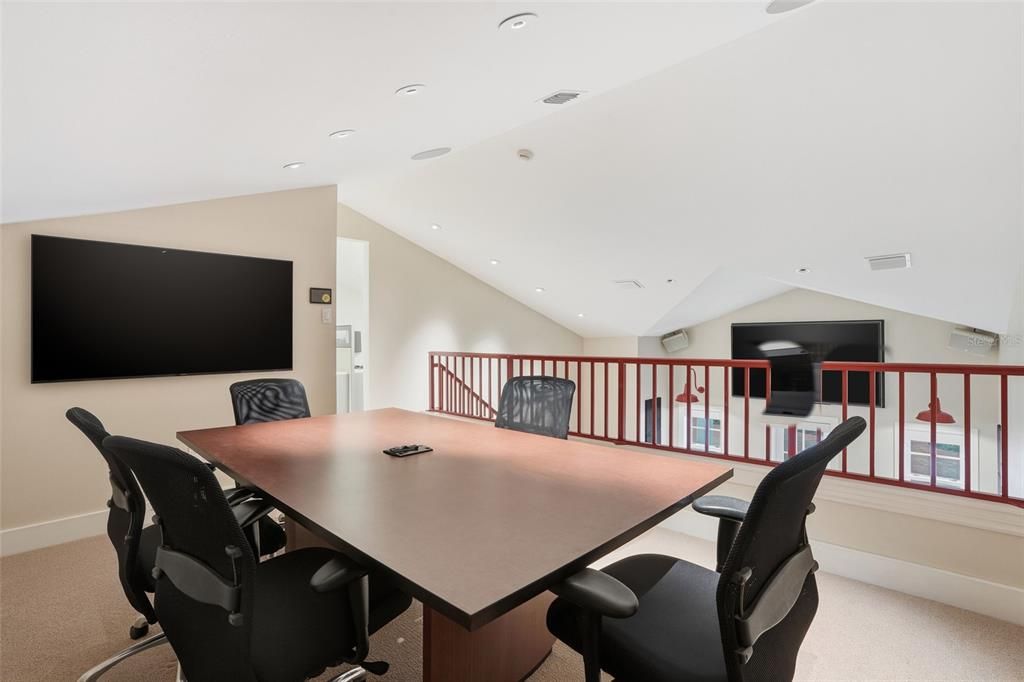 For Sale: $3,750,000 (5 beds, 4 baths, 7662 Square Feet)