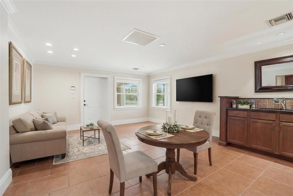 For Sale: $3,750,000 (5 beds, 4 baths, 7662 Square Feet)