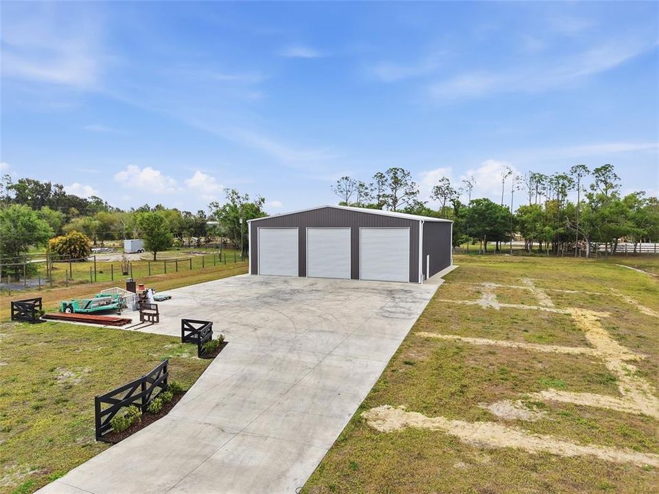 For Sale: $3,750,000 (5 beds, 4 baths, 7662 Square Feet)