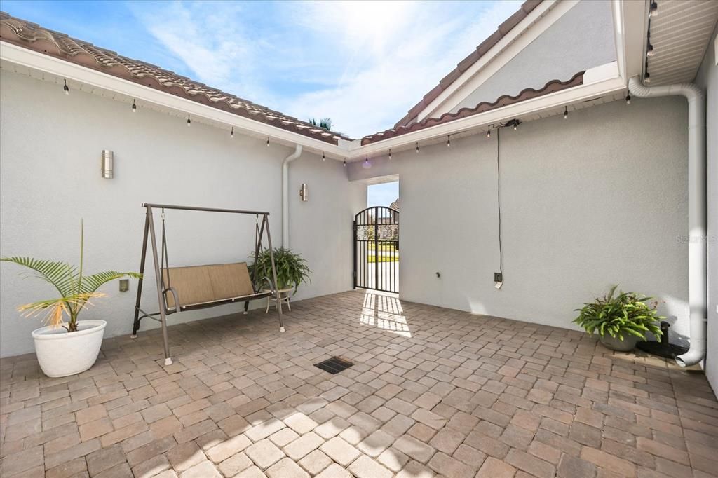 En Venta: $1,475,000 (5 camas, 5 baños, 4098 Pies cuadrados)