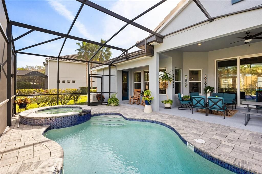 En Venta: $1,475,000 (5 camas, 5 baños, 4098 Pies cuadrados)