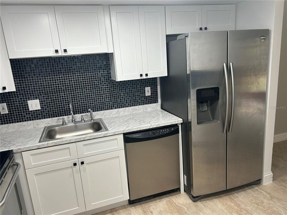 В аренду: $2,890 (3 спален, 2 ванн, 1432 Квадратных фут)