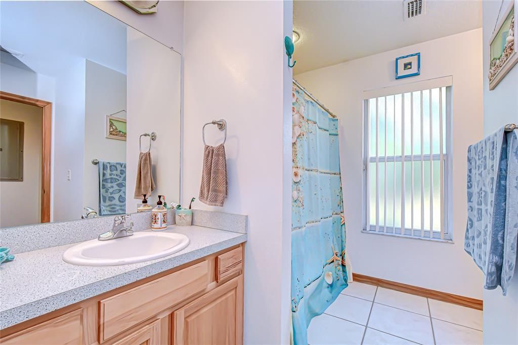 For Sale: $899,000 (3 beds, 3 baths, 2348 Square Feet)