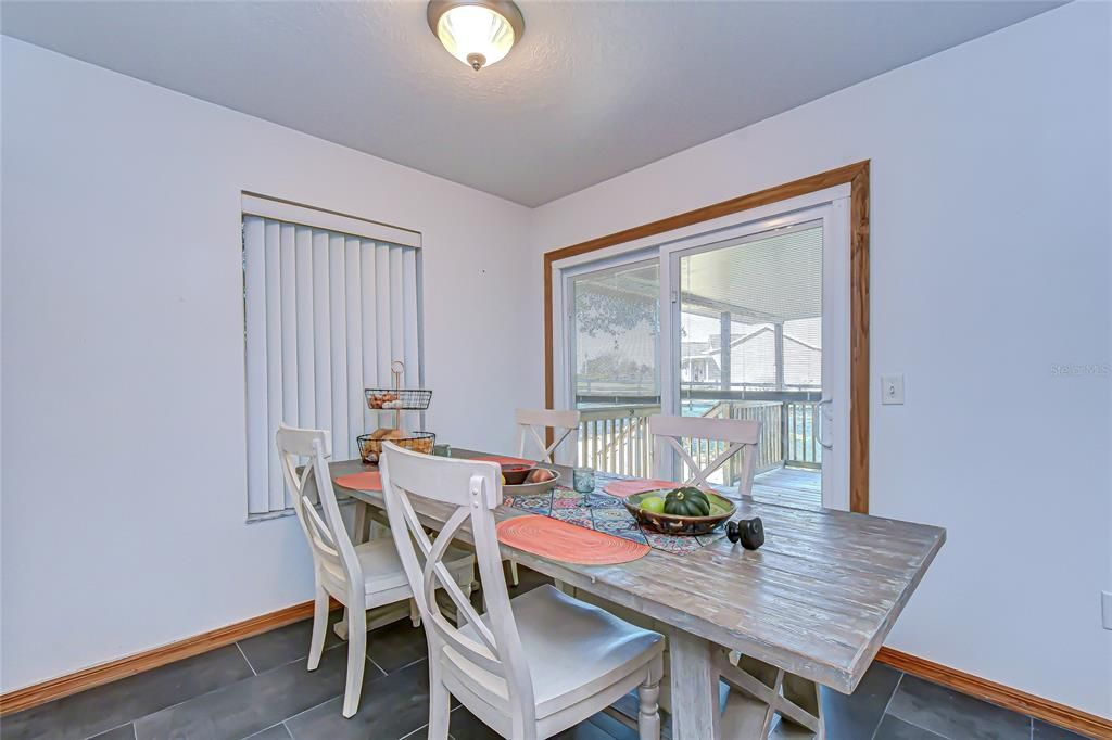 For Sale: $899,000 (3 beds, 3 baths, 2348 Square Feet)