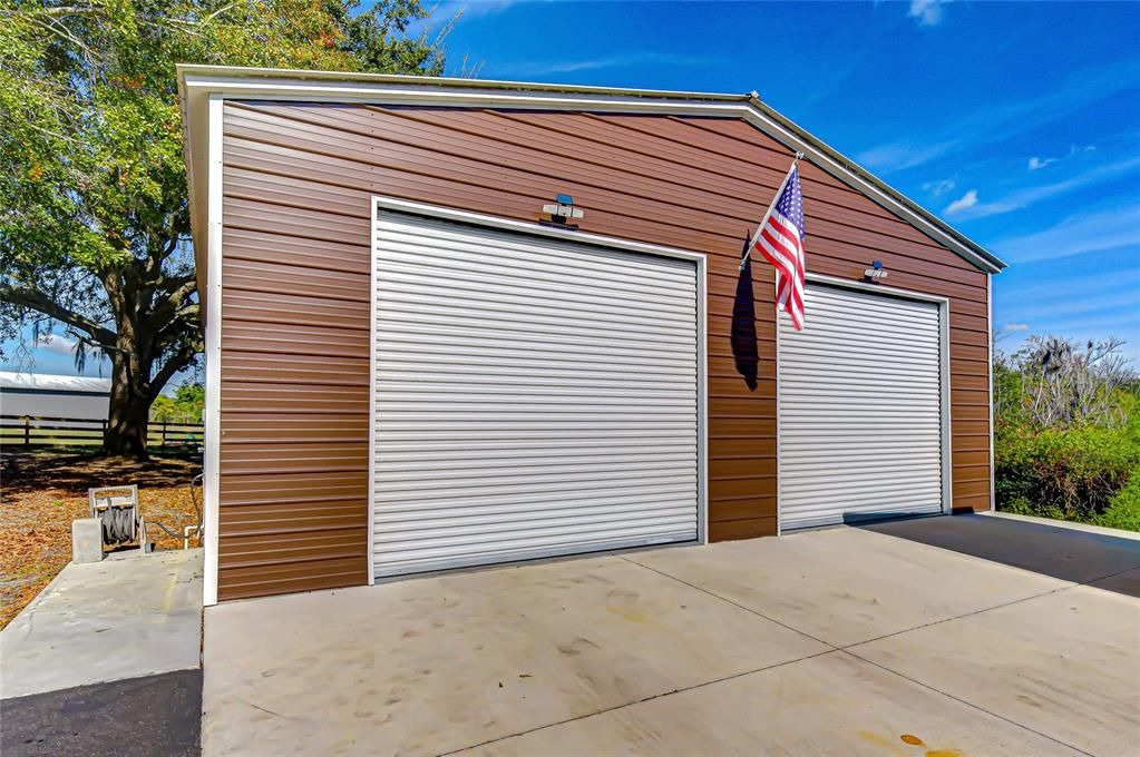For Sale: $899,000 (3 beds, 3 baths, 2348 Square Feet)
