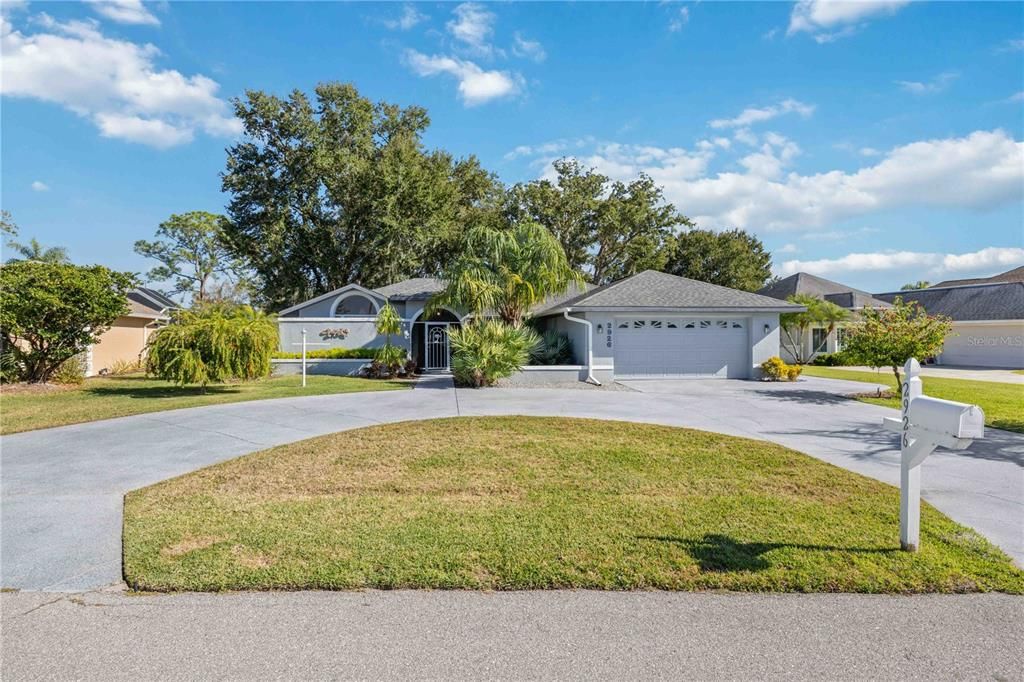 For Sale: $369,999 (3 beds, 2 baths, 2236 Square Feet)