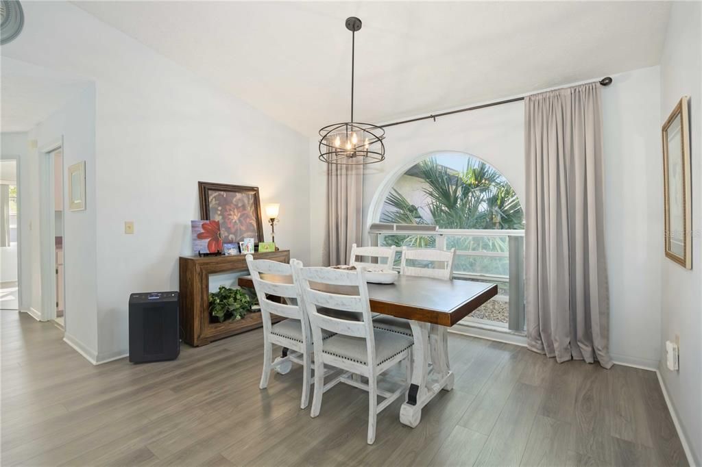 For Sale: $369,999 (3 beds, 2 baths, 2236 Square Feet)