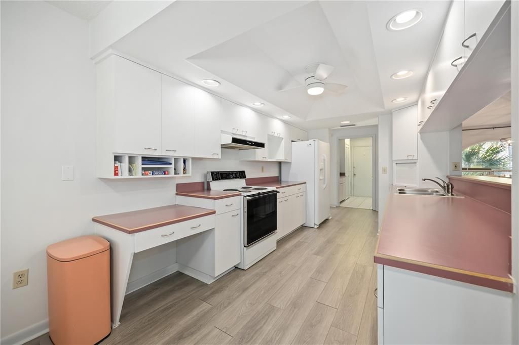 For Sale: $369,999 (3 beds, 2 baths, 2236 Square Feet)