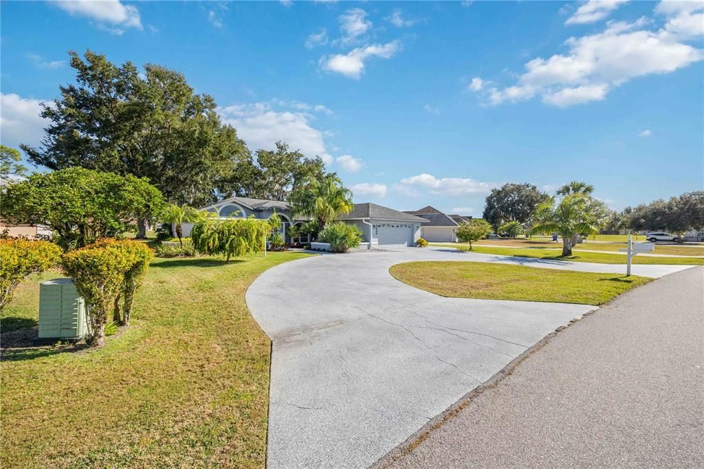 For Sale: $369,999 (3 beds, 2 baths, 2236 Square Feet)