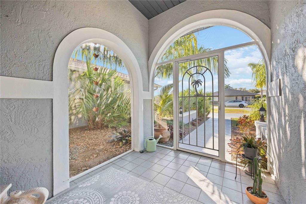 For Sale: $369,999 (3 beds, 2 baths, 2236 Square Feet)