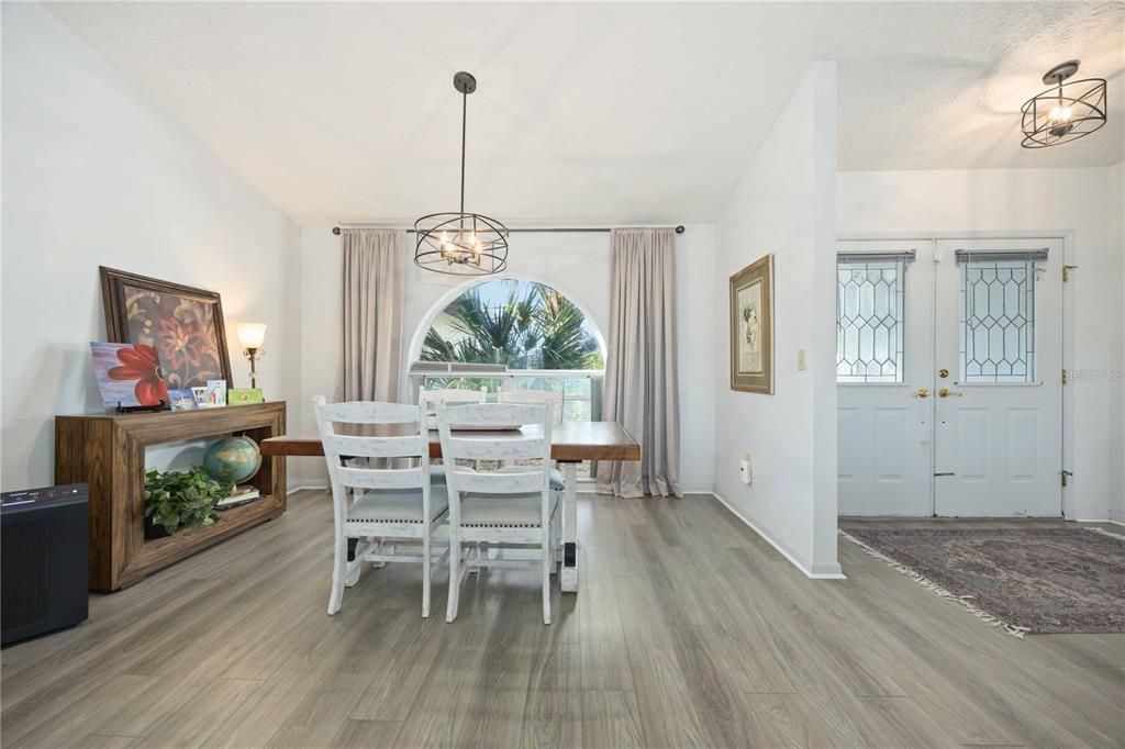 For Sale: $369,999 (3 beds, 2 baths, 2236 Square Feet)