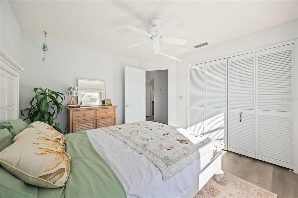 For Sale: $369,999 (3 beds, 2 baths, 2236 Square Feet)