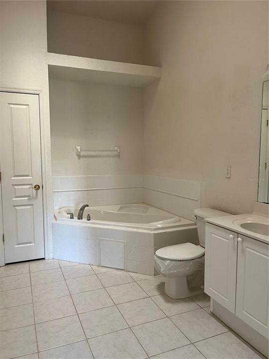 En Venta: $450,000 (3 camas, 3 baños, 1834 Pies cuadrados)
