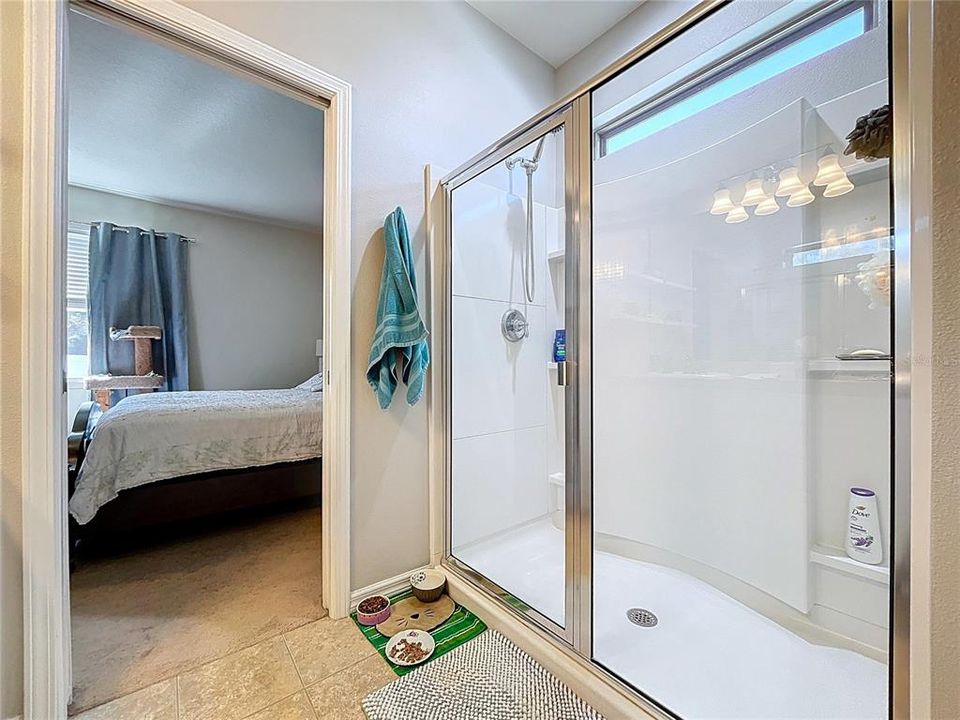 На продажу: $334,999 (3 спален, 2 ванн, 2144 Квадратных фут)