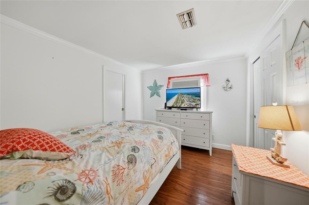 Activo con contrato: $169,900 (2 camas, 2 baños, 1256 Pies cuadrados)