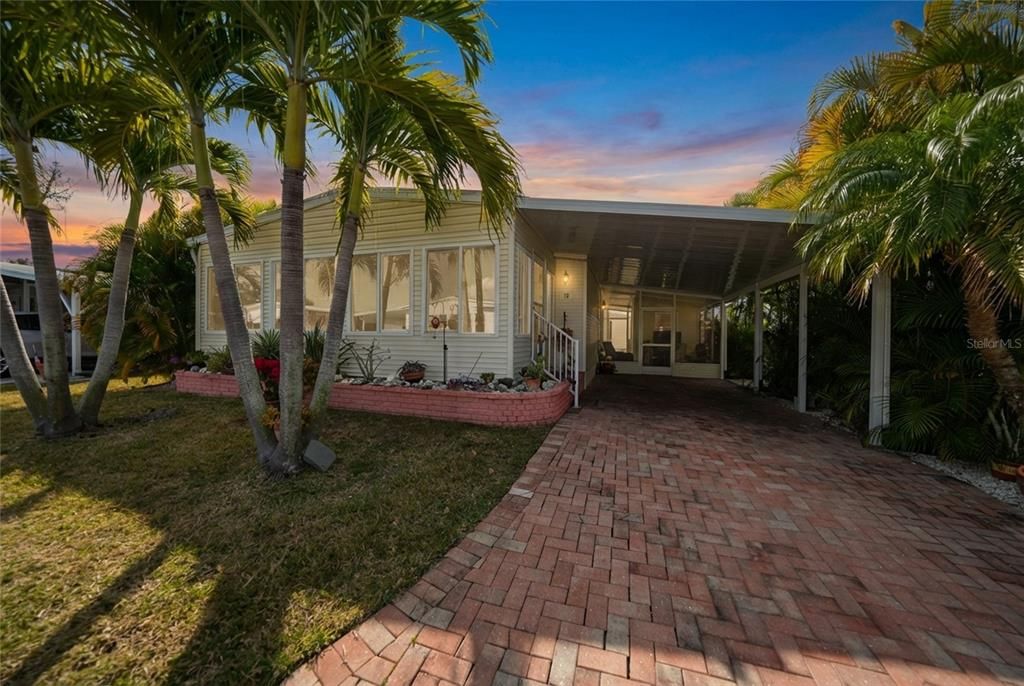 Activo con contrato: $169,900 (2 camas, 2 baños, 1256 Pies cuadrados)