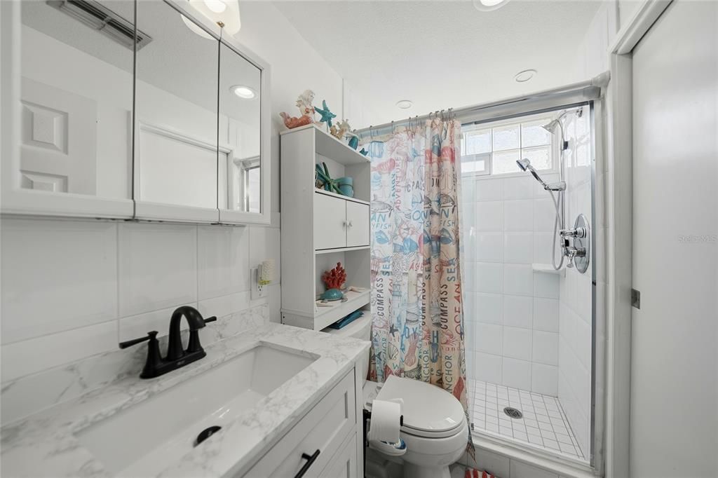 Activo con contrato: $169,900 (2 camas, 2 baños, 1256 Pies cuadrados)