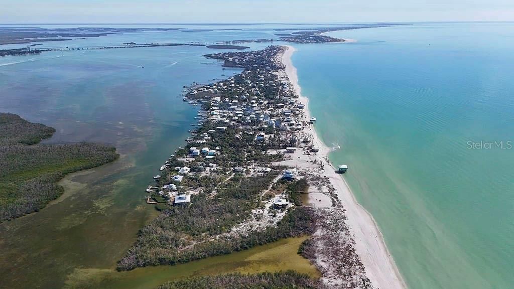 На продажу: $239,000 (0.20 acres)