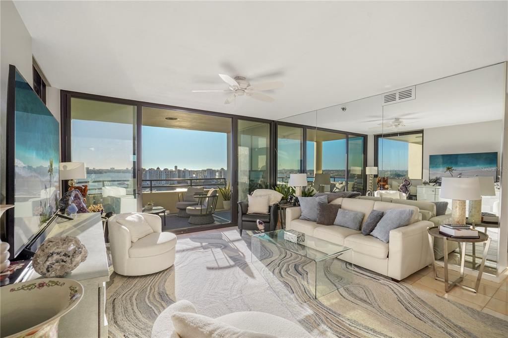 Active With Contract: $1,375,000 (2 beds, 2 baths, 1629 Square Feet)
