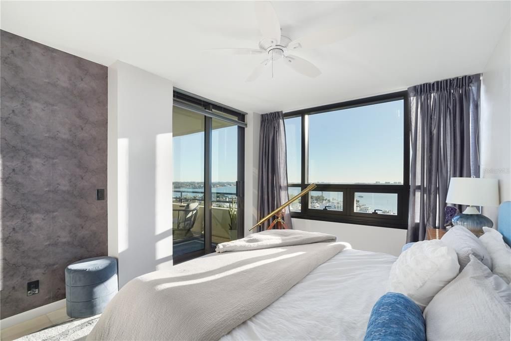 Active With Contract: $1,375,000 (2 beds, 2 baths, 1629 Square Feet)