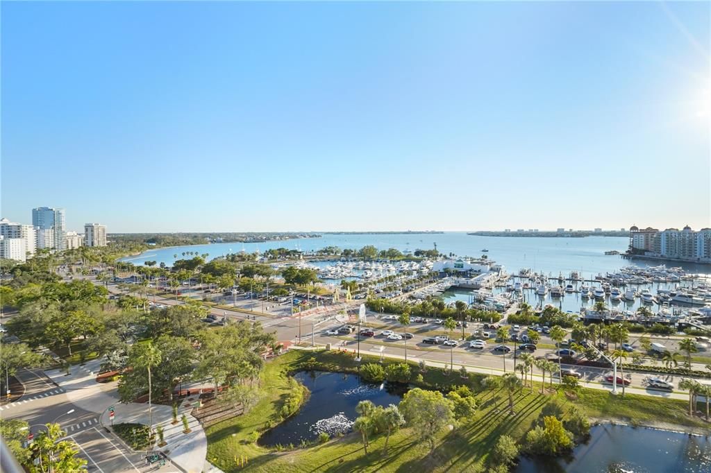 Active With Contract: $1,375,000 (2 beds, 2 baths, 1629 Square Feet)