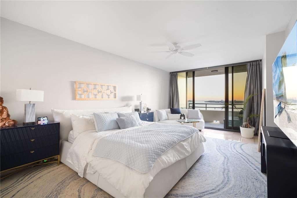 Active With Contract: $1,375,000 (2 beds, 2 baths, 1629 Square Feet)